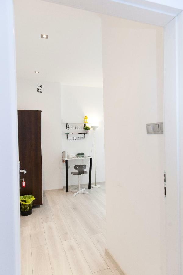Comfortable Rooms Познан Екстериор снимка